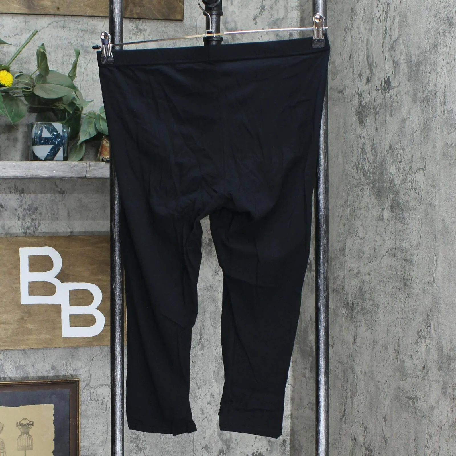 Xhilaration Women's Cotton Capri Leggings PTL-4338 Black XL
